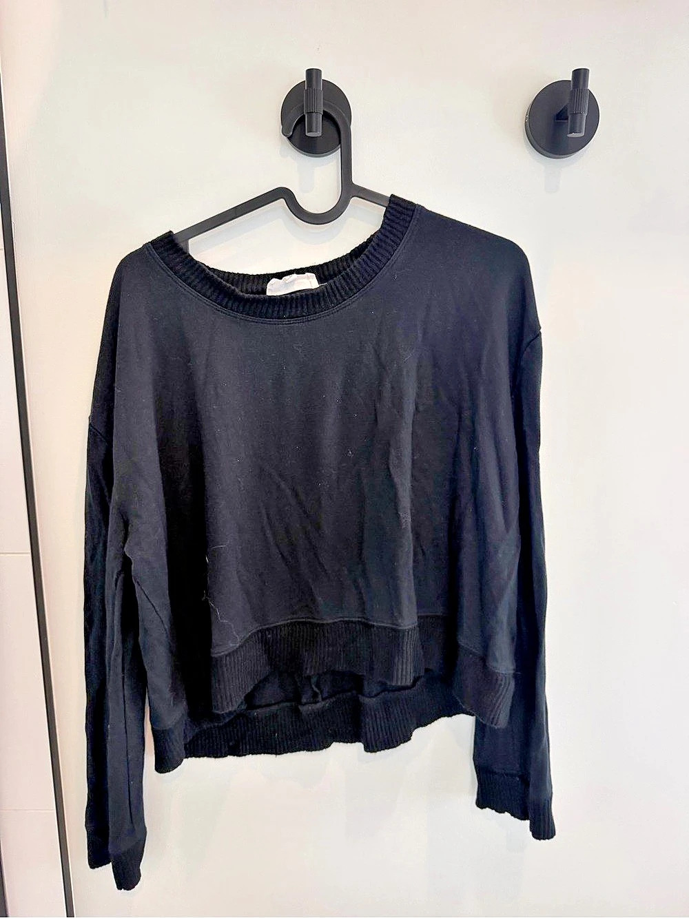 Splendid Black Long Sleeve Pullover